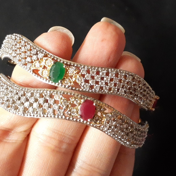 INDIAN WEDDING OR ANNIVERSARY BRACELET 2 BANGLES Fits small/midum hand  Not Larg - Picture 8 of 10